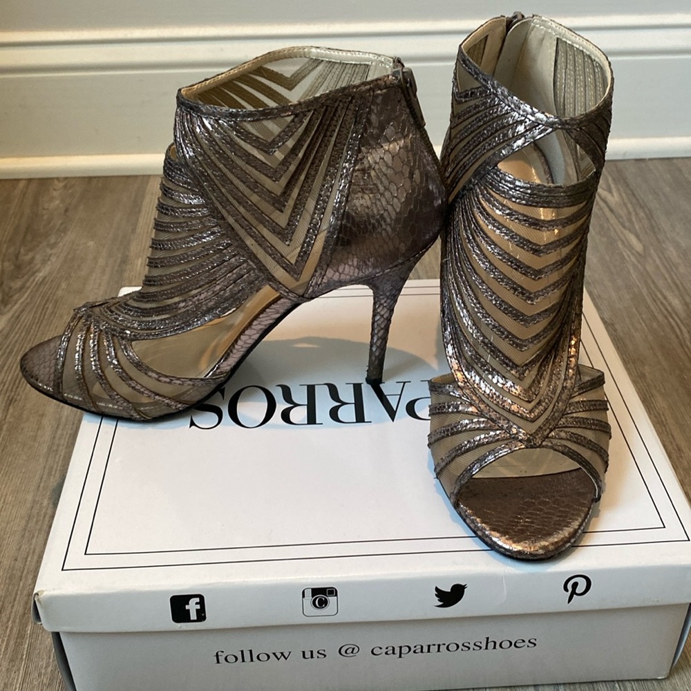 Caparros German Caged Heels, Mushroom Novelty color, Size 8.5M